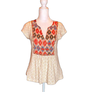 ANTHROPOLOGIE’S “Akemi + Kim” Tribal Embroidered Low Cut Tee-Shirt, Size XS